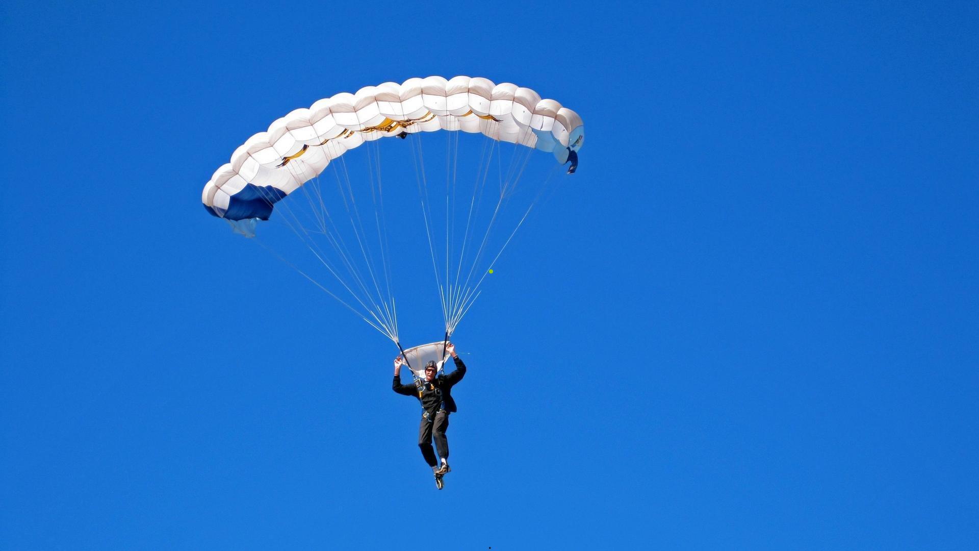 德转夏窗新援首球速度榜，埃基蒂克闪电破门登顶